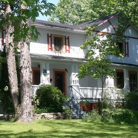 Almatoit Bed & Breakfast Exterior photo
